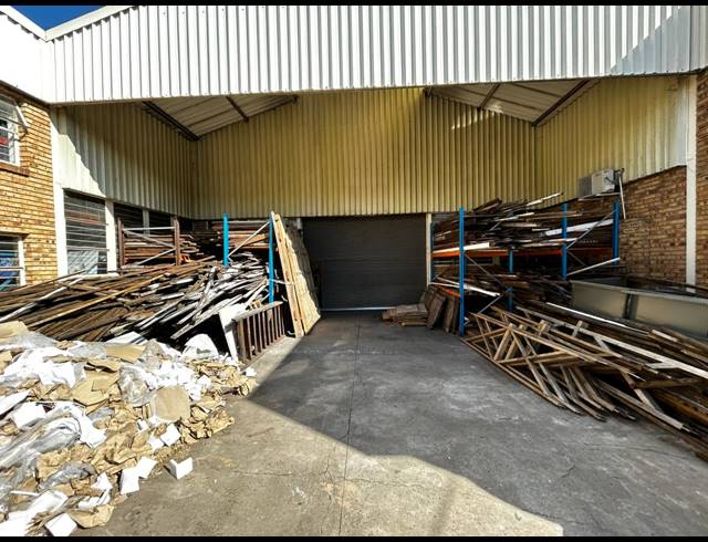 766M² WAREHOUSE TO LET IN KRAMERVILLE